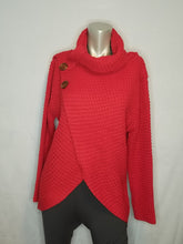 Cargar imagen en el visor de la galería, Slouch Knit sweater with Wood Buttons
